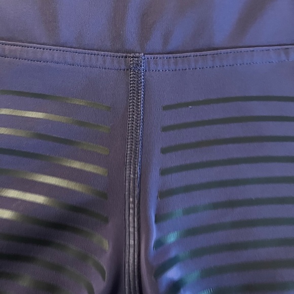 Lululemon Athletica Eggplant Purple Athletic Shorts Size 4 - Picture 4 of 10